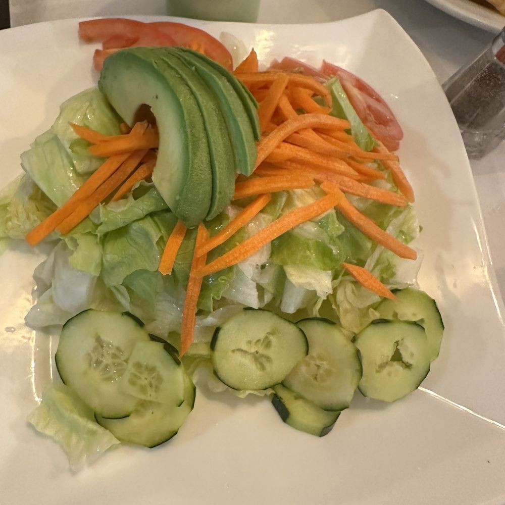 Mistura Peruana - Salad - Peruvian Near Me - Ozone Park, New York