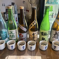 2 sake tasting flights