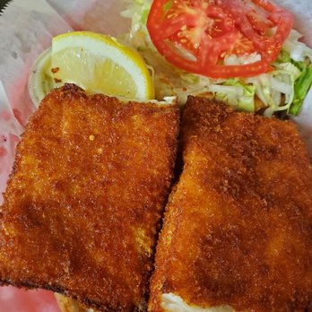 Dune Dog Cafe - Crispy fish sandwich - American Near Me - Jupiter, Florida Dune Dog Cafe - Crispy fish sandwich - American Near Me - Jupiter, Florida