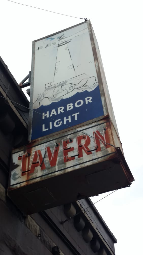 Jo Jo's Harbor Light Tavern Image