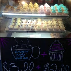 Cake It Up - The Display Case