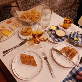 Poulet Bleu - Pomme frites, cheese plate, baguette - French Near Me - Pittsburgh, Pennsylvania