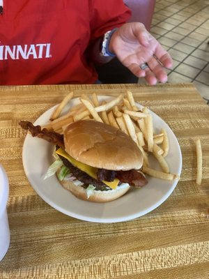 RED FOX GRILL - Updated December 2024 - 51 Photos & 43 Reviews - 232 E