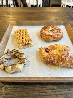 Paris Baguette by null