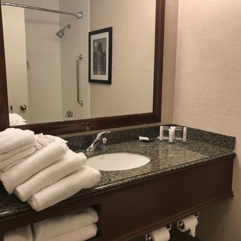 Pittsburgh Marriott City Center - Bathroom vanity. - Hotels Near Me - Pittsburgh, Pennsylvania Pittsburgh Marriott City Center - Bathroom vanity. - Hotels Near Me - Pittsburgh, Pennsylvania