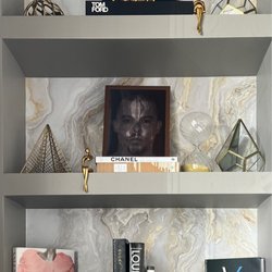 Re-Nu Aesthetics - Waiting Area