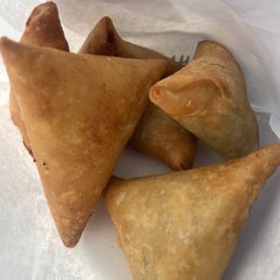 Fresh hot sambusas