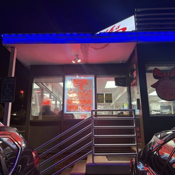 Bob & Edith's Diner - Columbia Pike - Breakfast & Brunch Near Me - Arlington, Virginia