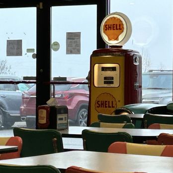 Better Days Diner - Interior vibe at Better Days Diner in Spring Hill, TN - Burgers Near Me - Nolensville, Tennessee
