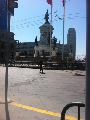 Monumento a Los Heroes de Iquique by null