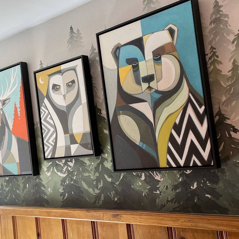 The Creekstone - Fun artwork in hallway - Hotels Near Me - Idyllwild, California The Creekstone - Fun artwork in hallway - Hotels Near Me - Idyllwild, California