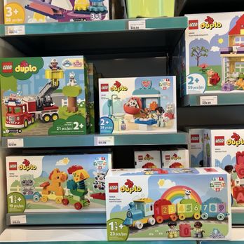The Lego Store - Christmas Shopping for Toddlers! (December, 2023) - Toy Stores Near Me - Dallas, Texas The Lego Store - Christmas Shopping for Toddlers! (December, 2023) - Toy Stores Near Me - Dallas, Texas