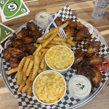 Sienna Wings - Wings, Mac & Cheese, Fries and Blue Cheese Dip. - Chicken Wings Near Me - Missouri City, Texas Sienna Wings - Wings, Mac & Cheese, Fries and Blue Cheese Dip. - Chicken Wings Near Me - Missouri City, Texas