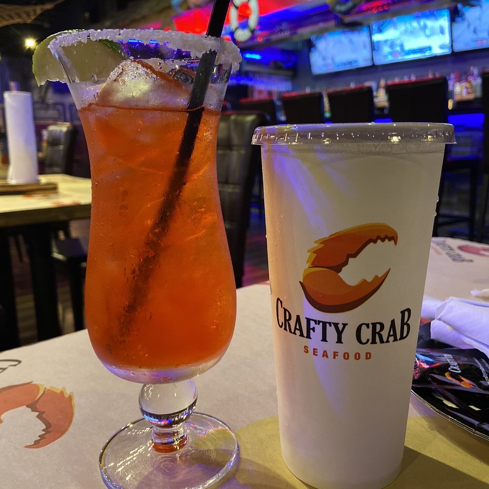 Crafty Crab - Strawberry Margarita & Water - Seafood Near Me - Houston, Texas