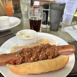 Unbelievable "chilli dog".