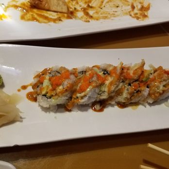 Kinta Sushi - Terminate Sushi Roll - delicious~ - Sushi Bars Near Me - Carol Stream, Illinois