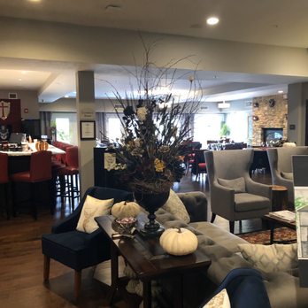 Valhalla Resort Hotel - Lobby bar and lounging area - Resorts Near Me - Helen, Georgia Valhalla Resort Hotel - Lobby bar and lounging area - Resorts Near Me - Helen, Georgia