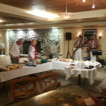 Coronado Shores - Wednesday pot luck, and live dance music - Real Estate Near Me - Coronado, California