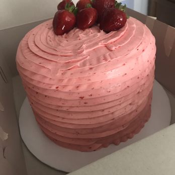 Lincoln Bakery - 8 inch round cake with white cake and fresh strawberry filling - Bakeries Near Me - Anaheim, California Lincoln Bakery - 8 inch round cake with white cake and fresh strawberry filling - Bakeries Near Me - Anaheim, California