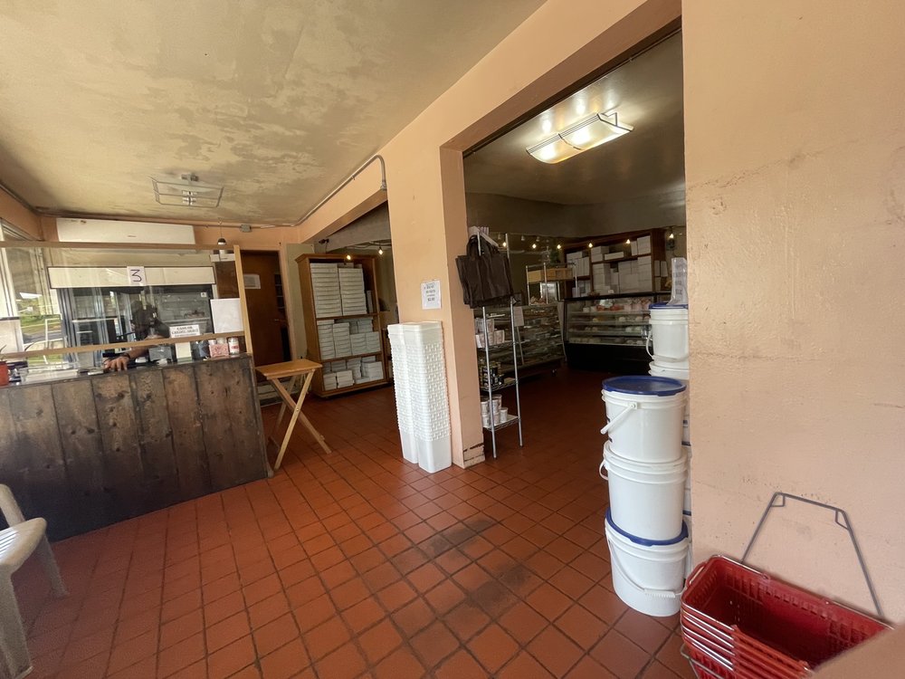 CROWN BAKERY Updated October 2024 79 Photos & 20 Reviews 121