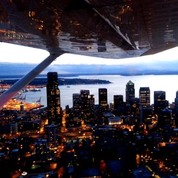Rainier Flight Service - Seattle skyline - Flight Instruction Near Me - Renton, Washington Rainier Flight Service - Seattle skyline - Flight Instruction Near Me - Renton, Washington