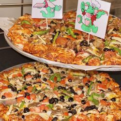 [private event] "Neopets 25th Birthday Bash"'s 'pizzaroo': meat and vegetarian combination pizzas (11/2024)