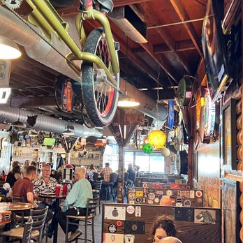 El Bait Shop - Inside - Bars Near Me - Des Moines, Iowa El Bait Shop - Inside - Bars Near Me - Des Moines, Iowa