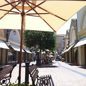 McArthurGlen Designer Outlet - Outlet Stores Near Me - Rome, RM