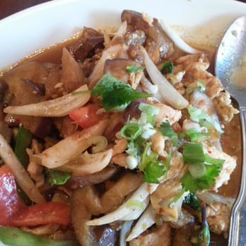 Bangkok Basil - Yummy - Thai Near Me - Redmond, Washington