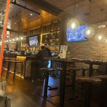 JINYA Ramen Bar - Logan Circle - Bar area - Ramen Near Me - Washington, DC, District of Columbia