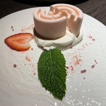 Uluh - Rose lychee panna cotta - Tea Rooms Near Me - New York, New York