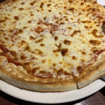 Timberwolf Pizza & Pasta Cafe - Pizza - Pizza Near Me - Lake Louise, Alberta