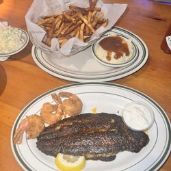Sportsman's Grille - Whitefish/ Shrimp plate w/ 2 sides