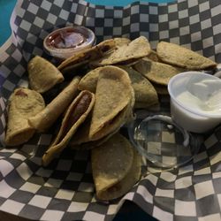 Old Oregon Saloon - Mini tacos!
