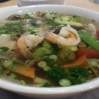 Mai Lee - Vietnamese Near Me - Saint Louis, Missouri
