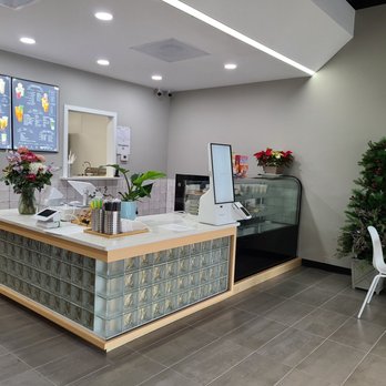 Gocha Shawnee - Clean and welcoming. Self check out isn't ready yet they are prepared! - Bubble Tea Near Me - Mission, Kansas