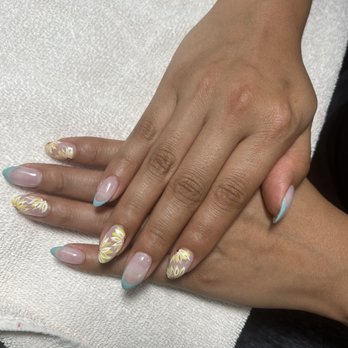 Mesa Nail - Sunflower nail design - Nail Salons Near Me - Covina, California Mesa Nail - Sunflower nail design - Nail Salons Near Me - Covina, California