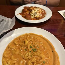 Pastafina's of Cleburne - Tortellini Ala Panna