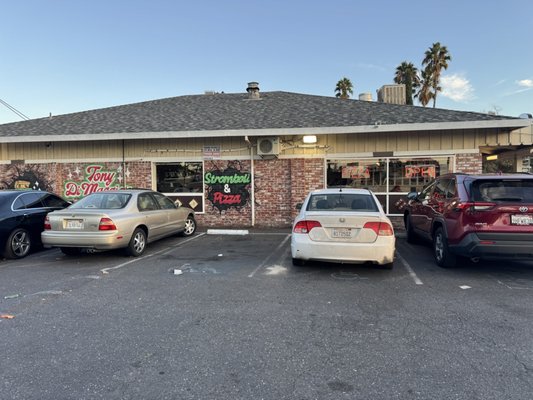 Tony Di Maggio’s Pizza by null