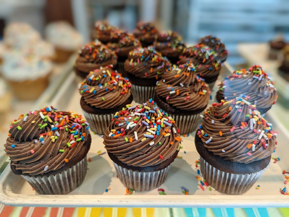 BECKER’S BAKERY Updated May 2024 328 Photos & 355 Reviews 1025