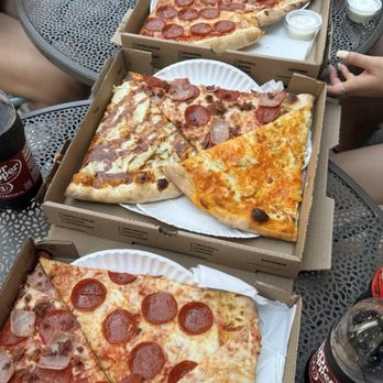 I Love NY Pizza - Original Ny Cheese Pizza, Pepperoni Pizza, Bbq Chicken Pizza, Meat Lover's Pizza - Pizza Near Me - Wilmington, North Carolina