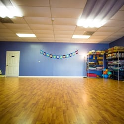 Crossroads Yoga