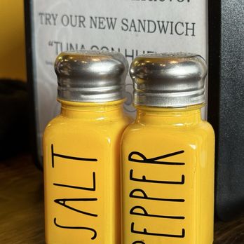 Ahuevo - Cute salt and pepper shakers - Breakfast & Brunch Near Me - Chicago, Illinois Ahuevo - Cute salt and pepper shakers - Breakfast & Brunch Near Me - Chicago, Illinois