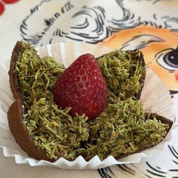 Peipei's Bakery & Mister monut - Dubai Chewy Cookie - Cafes Near Me - Waltham, Massachusetts