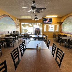 Asi Es Mi Tierra - Dining Area