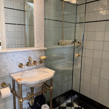 The Marlton Hotel - Hotels Near Me - New York, New York The Marlton Hotel - Hotels Near Me - New York, New York