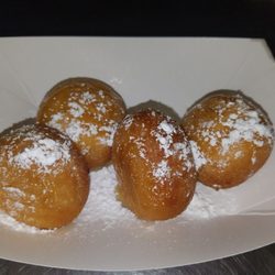 Broad Street Tavern - ...and for desert....Mmmmm....