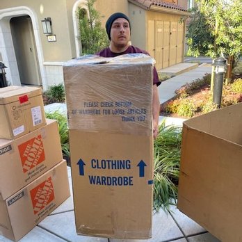 Trek Movers - Made sure proper upside to the boxes - Movers Near Me Trek Movers - Made sure proper upside to the boxes - Movers Near Me