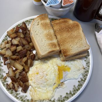 Union Hill Cafe - Eggs, bacon, American fries & toast.. - Cafes Near Me - Union Hill, Illinois Union Hill Cafe - Eggs, bacon, American fries & toast.. - Cafes Near Me - Union Hill, Illinois
