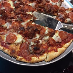 Gianni's Pizza & Italian Ristorante - XL All Meat